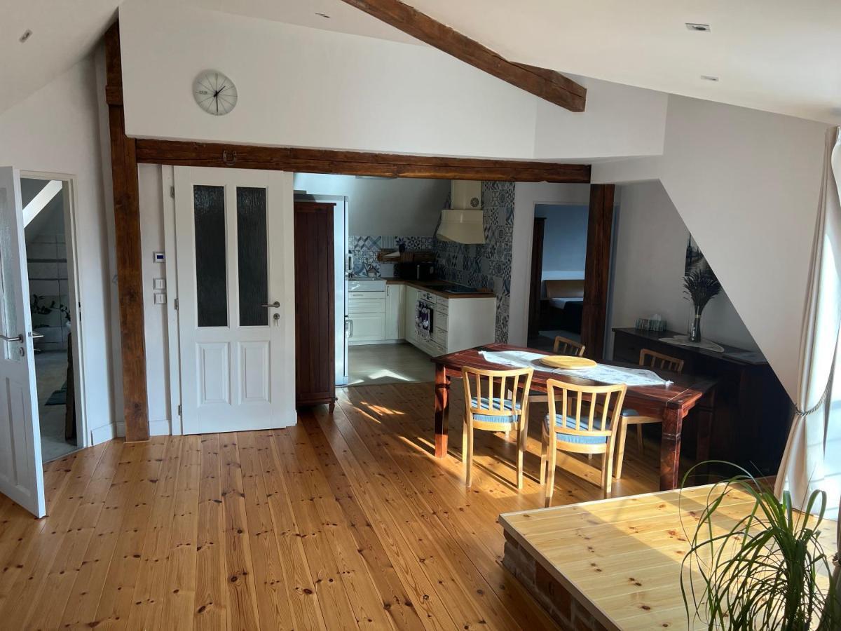 Apartman U Brezinu Znojmo Exteriör bild